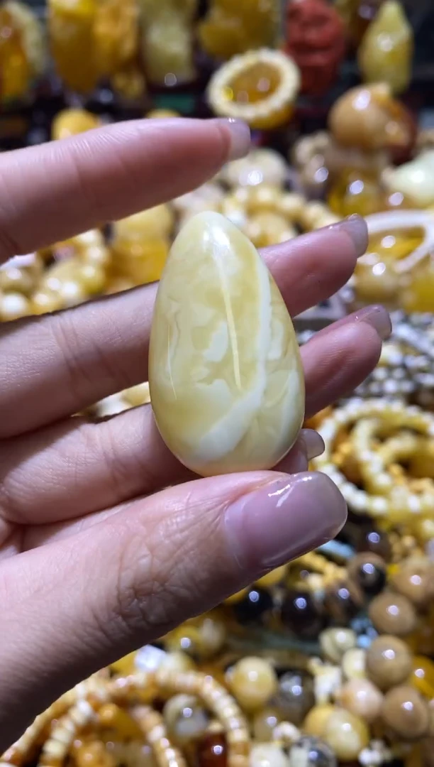裸石蜜蜡未镶嵌瓷白妖花水滴