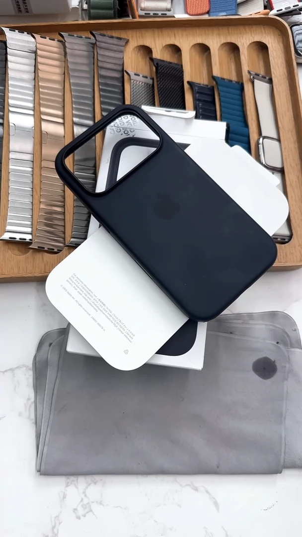 准新品17p 液态硅胶黑色 95新