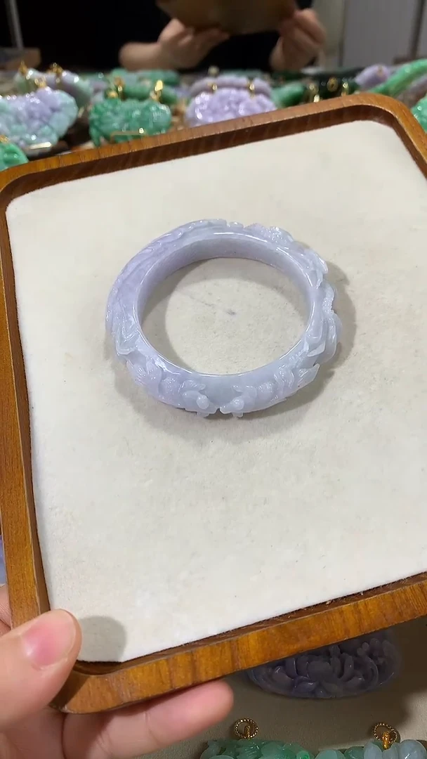 未镶嵌手镯翡翠手镯