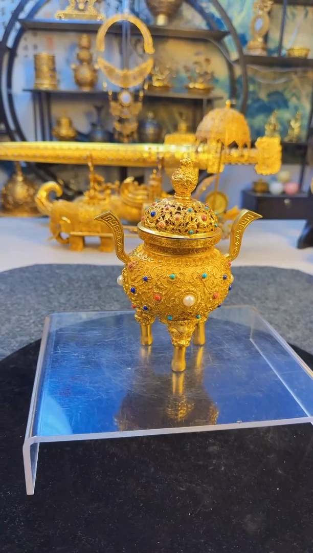 紫铜鎏金香薰炉一个