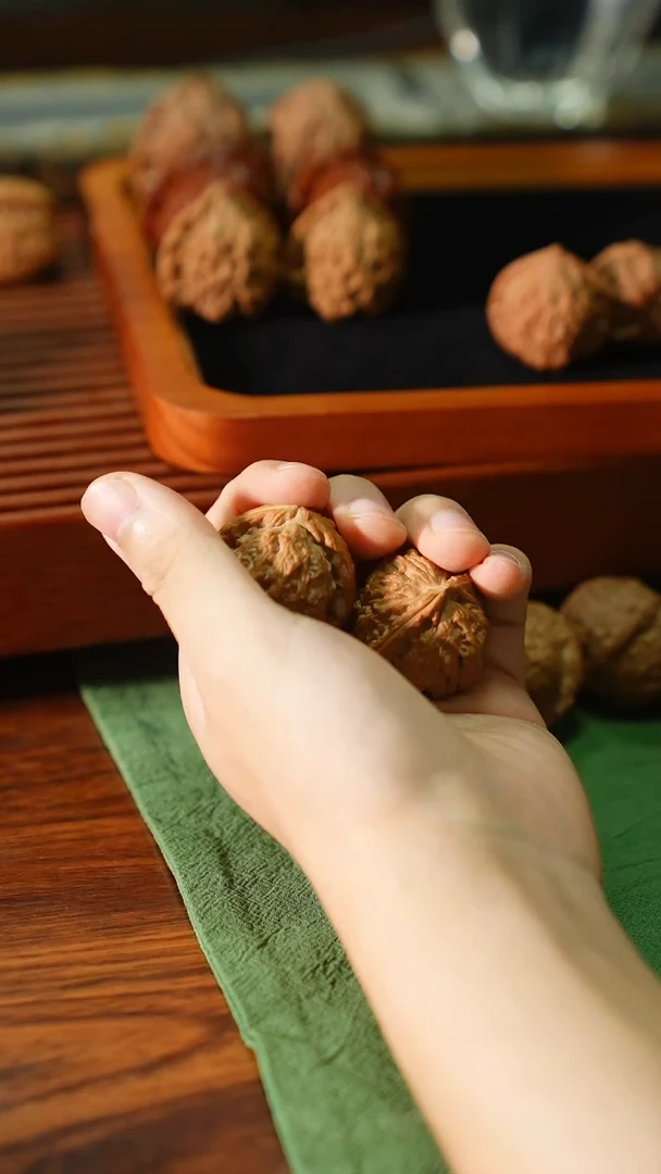 核桃向*葵三角白35.。。。。。。