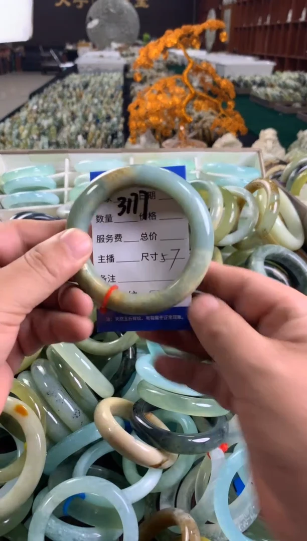 未镶嵌蛇纹石玉手镯3177