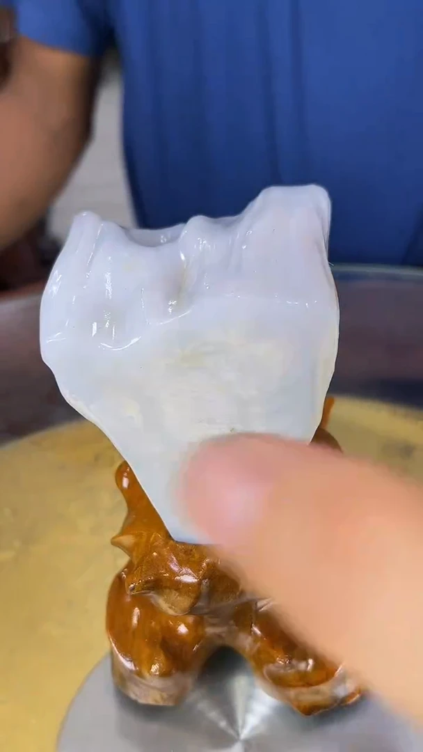 缅甸天然树化玉摆件