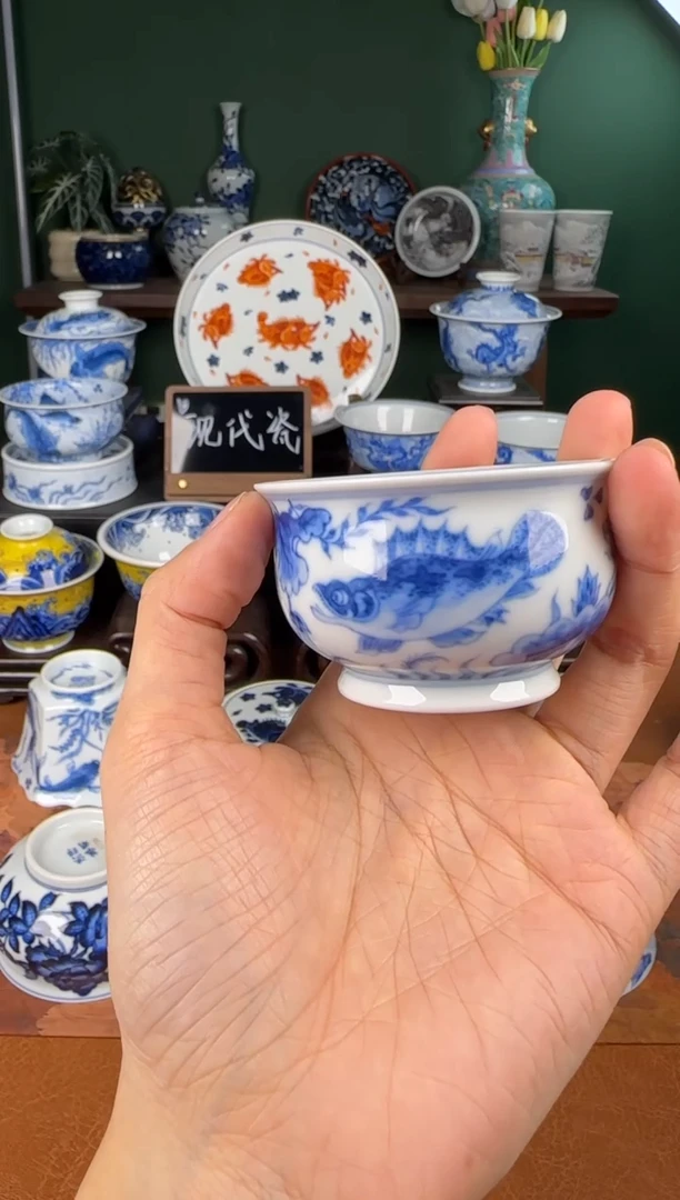 杯望月怀古。 鱼藻小卢氏杯