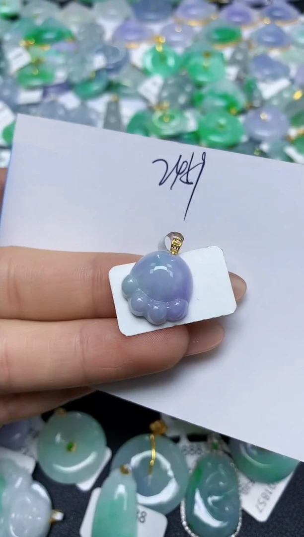 翡翠18K金镶嵌颈饰 天然缅甸翡翠A货