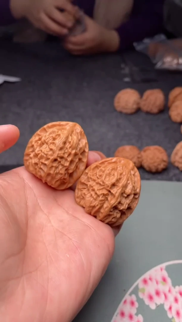 把件文玩核桃a328   鸡心 39尺