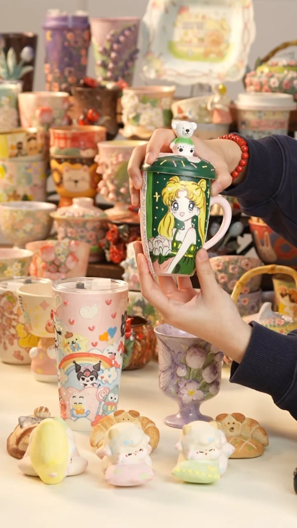 摆件陶景德镇釉下彩手绘设计师款陶瓷