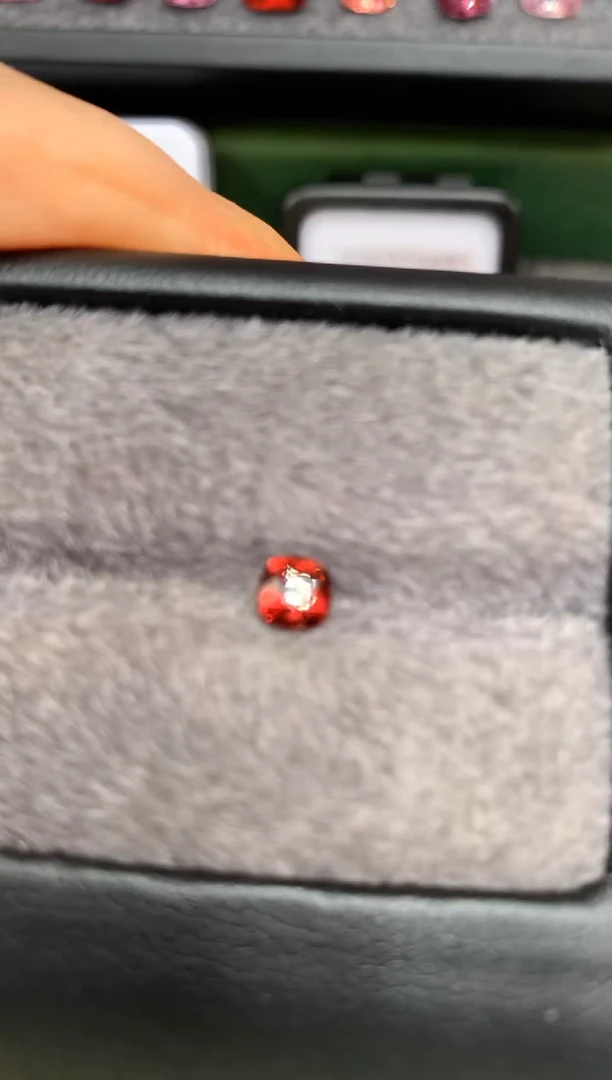 【闪购商品】尖晶石裸石未镶嵌枕型 色调 0.56ct