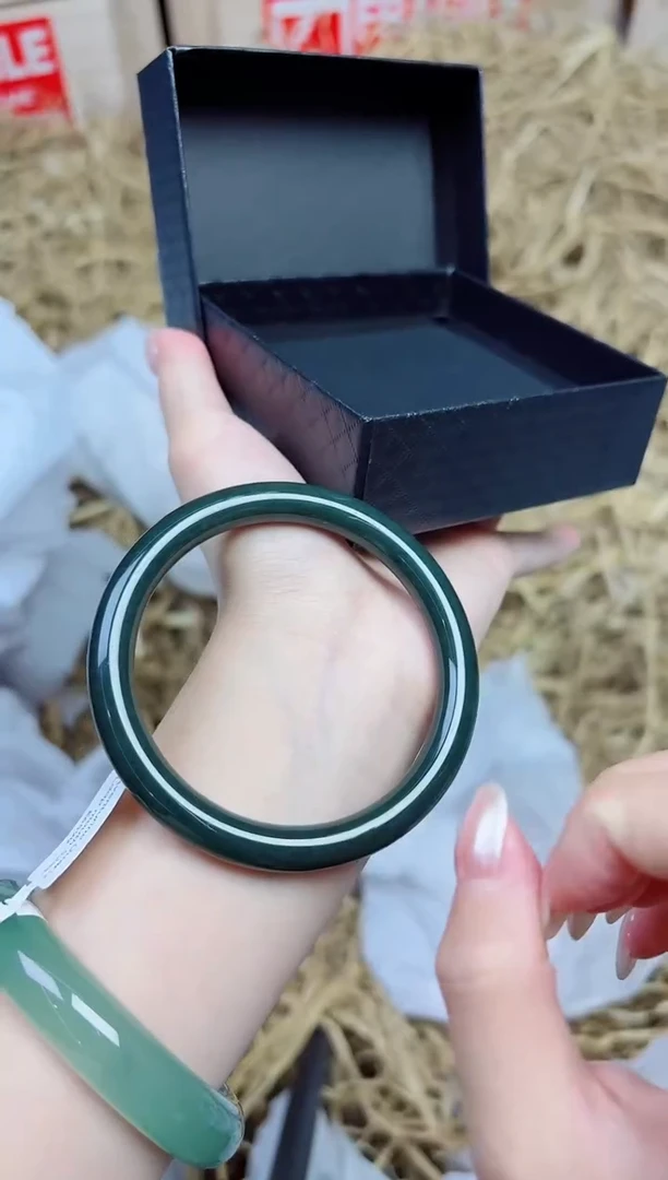 未镶嵌手镯和田玉2175--圈口59