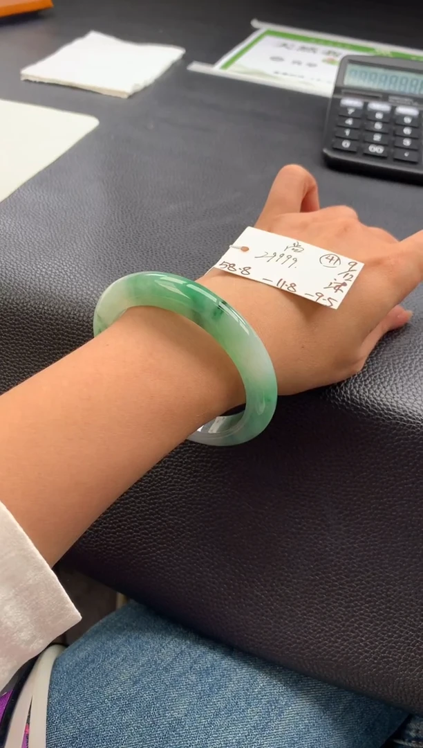 未镶嵌手镯翡翠尚****?翡翠手镯 下单联系小耳机#41