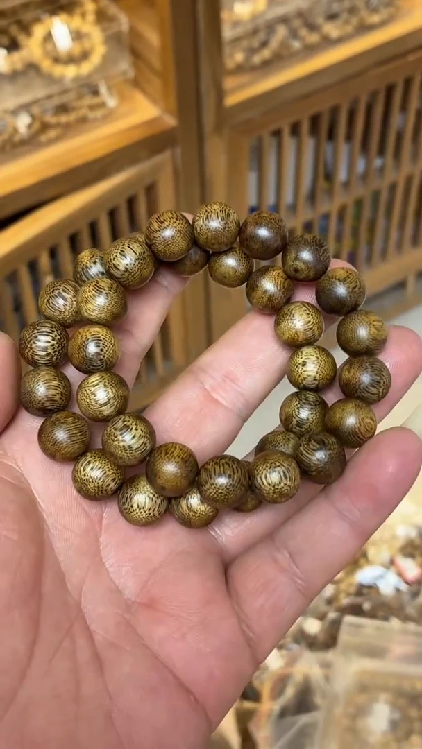 沉香手串 海南莺歌绿圆珠单圈1.3多样性发其一