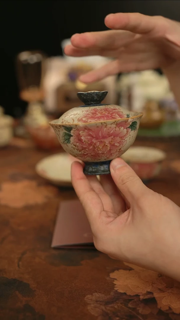 摩吉陶陶闪拍链接 牡丹花焦糖釉花口盖碗