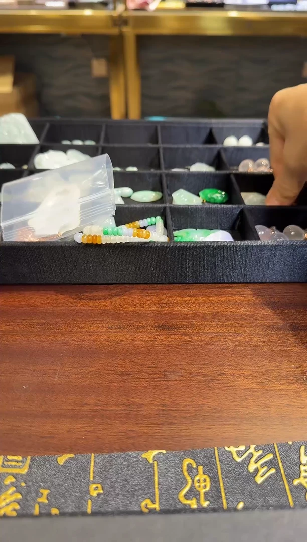 【闪购商品】翡翠手串未镶嵌翡翠串珠