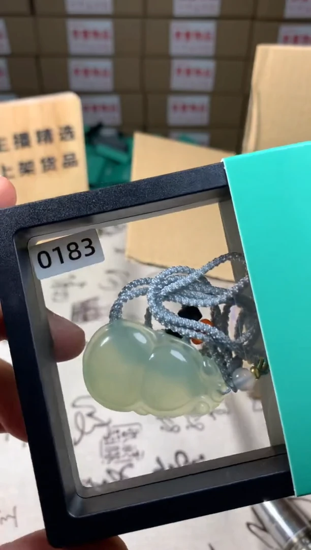 合金蛇纹石玉颈饰岫玉吊坠 天然岫玉 男女同款 带绳 无盒