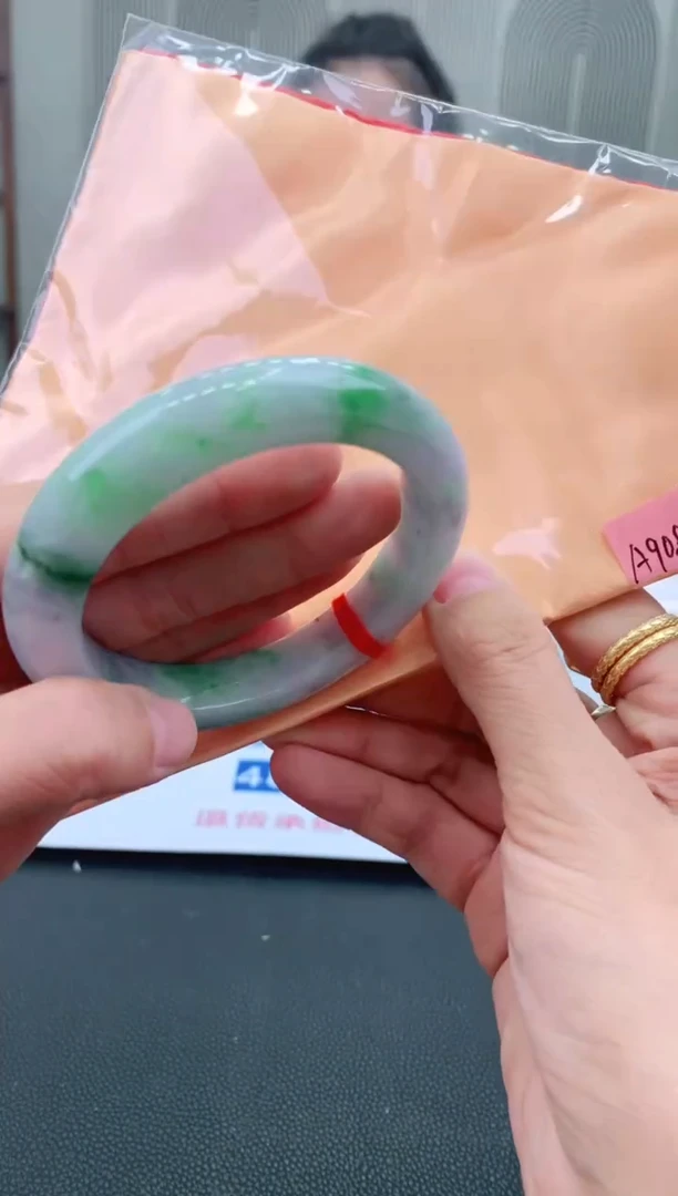 未镶嵌手镯翡翠57