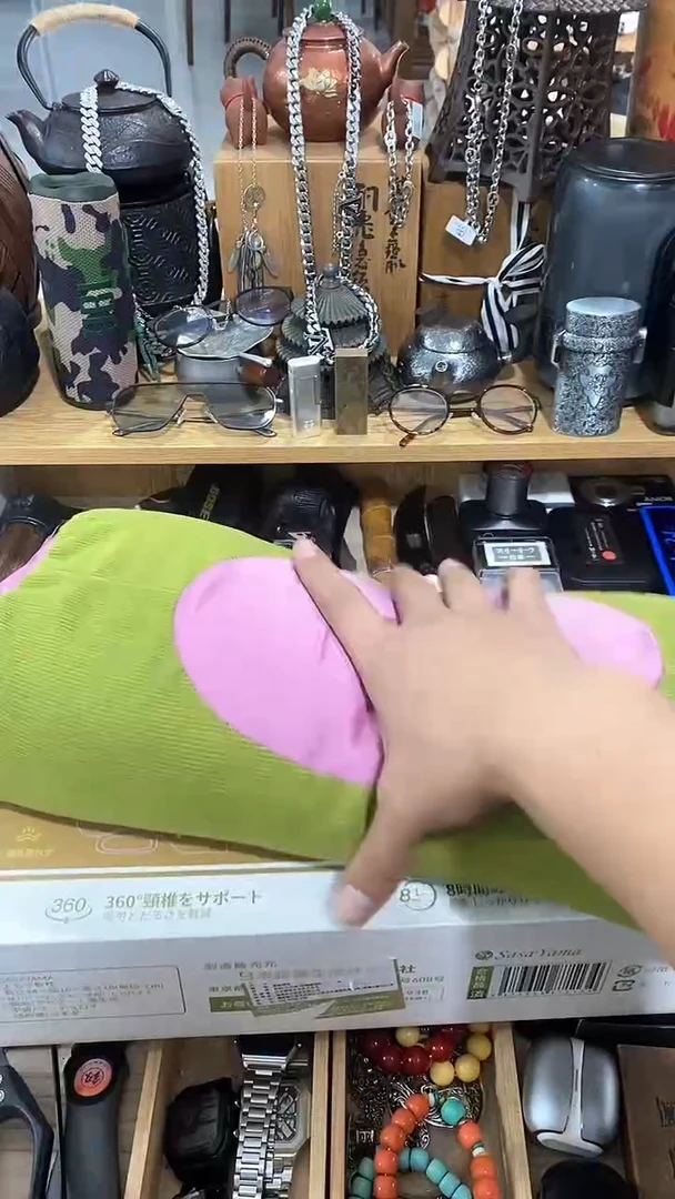 瓷片闪购商品  如图所示