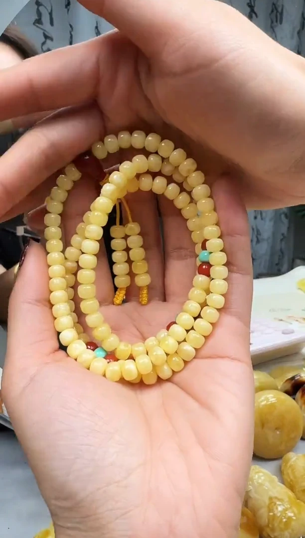 【闪购商品】琥珀裸石未镶嵌项链