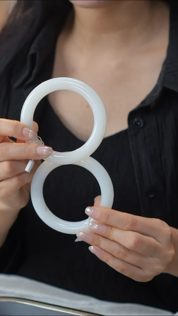 未镶嵌手镯和田玉多样性发一C0053    (圈口57 58       )