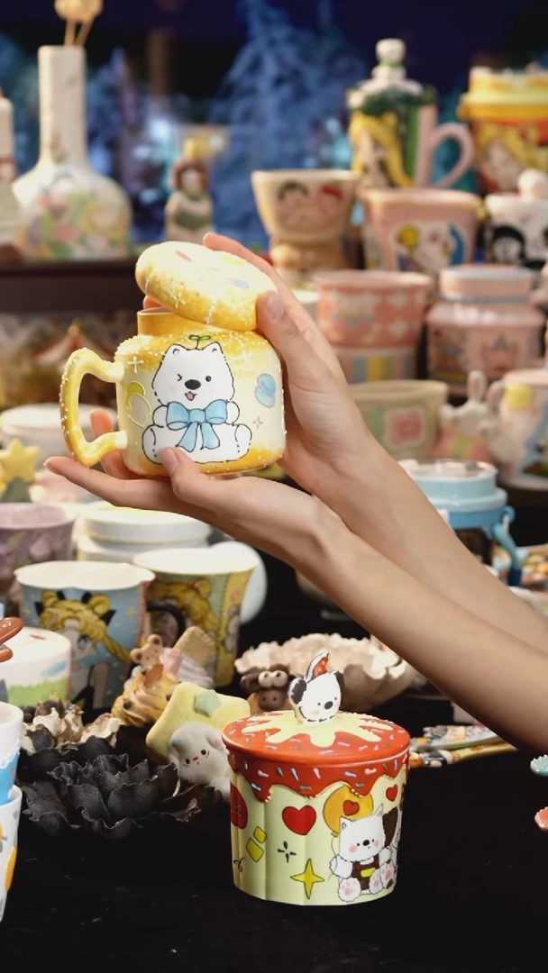 摆件陶景德镇釉下彩手绘设计师款陶瓷