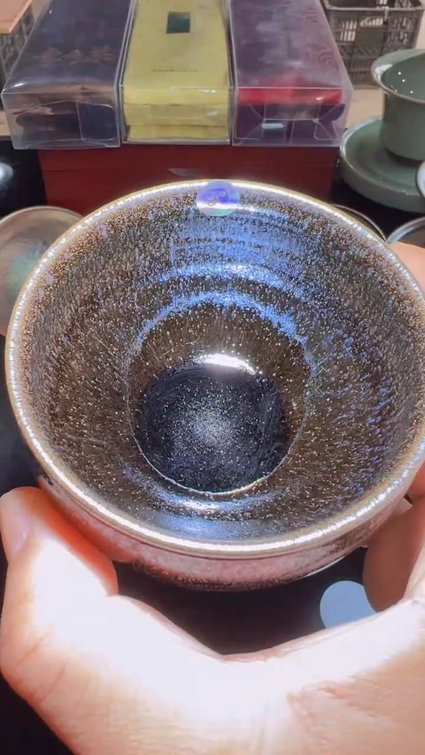 茶盏倒**年99柴烧建盏主人杯