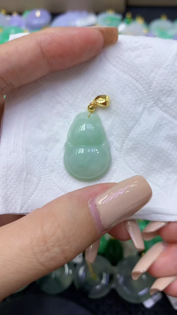 颈饰未镶嵌翡翠天然缅甸翡翠A货