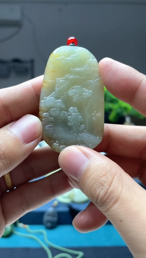颈饰未镶嵌和田玉吊坠