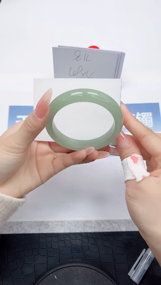 【闪购商品】石英质玉手镯未镶嵌L123-56