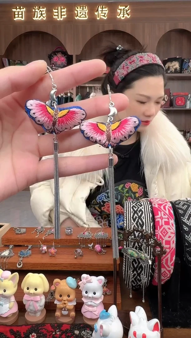 【闪购商品】织绣扶光苗绣传承65