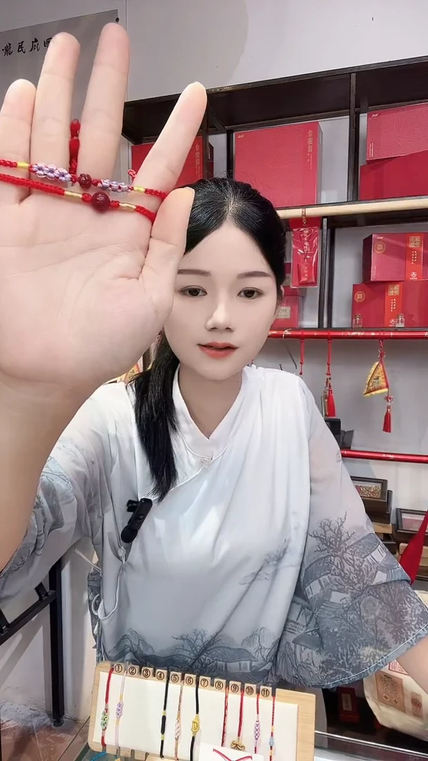 手工编织朱砂手绳和创意手绳