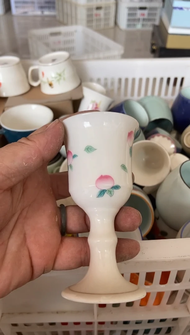 杯无运费险有瑕疵的摄影的产品有使用过的痕迹有点脏介意勿拍