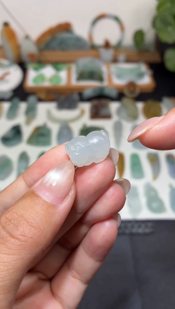 未镶嵌定制翡翠草***马小猪猪
