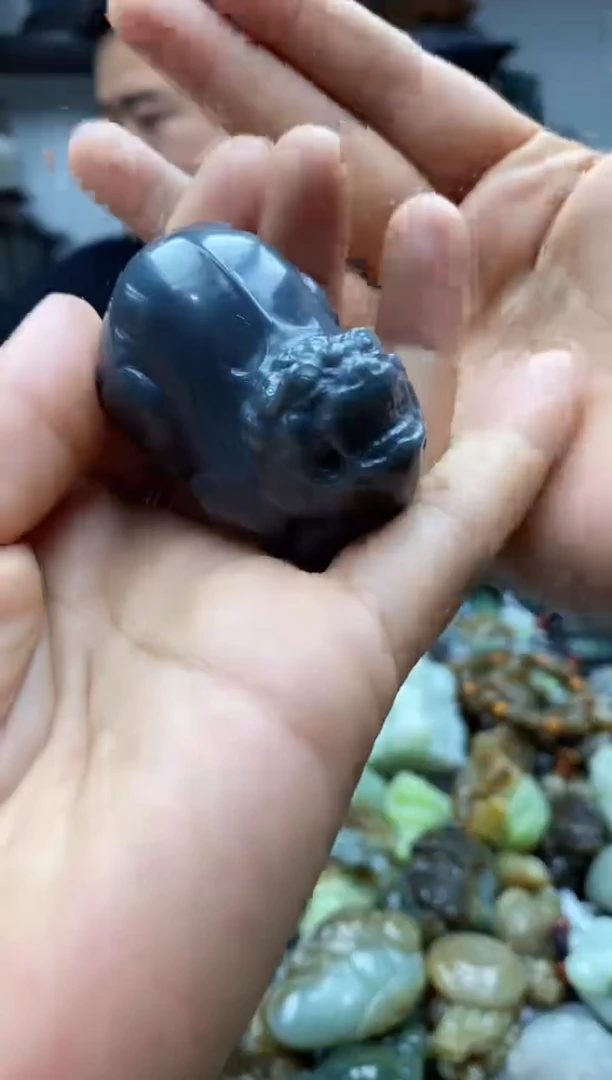 未镶嵌和田玉把件1