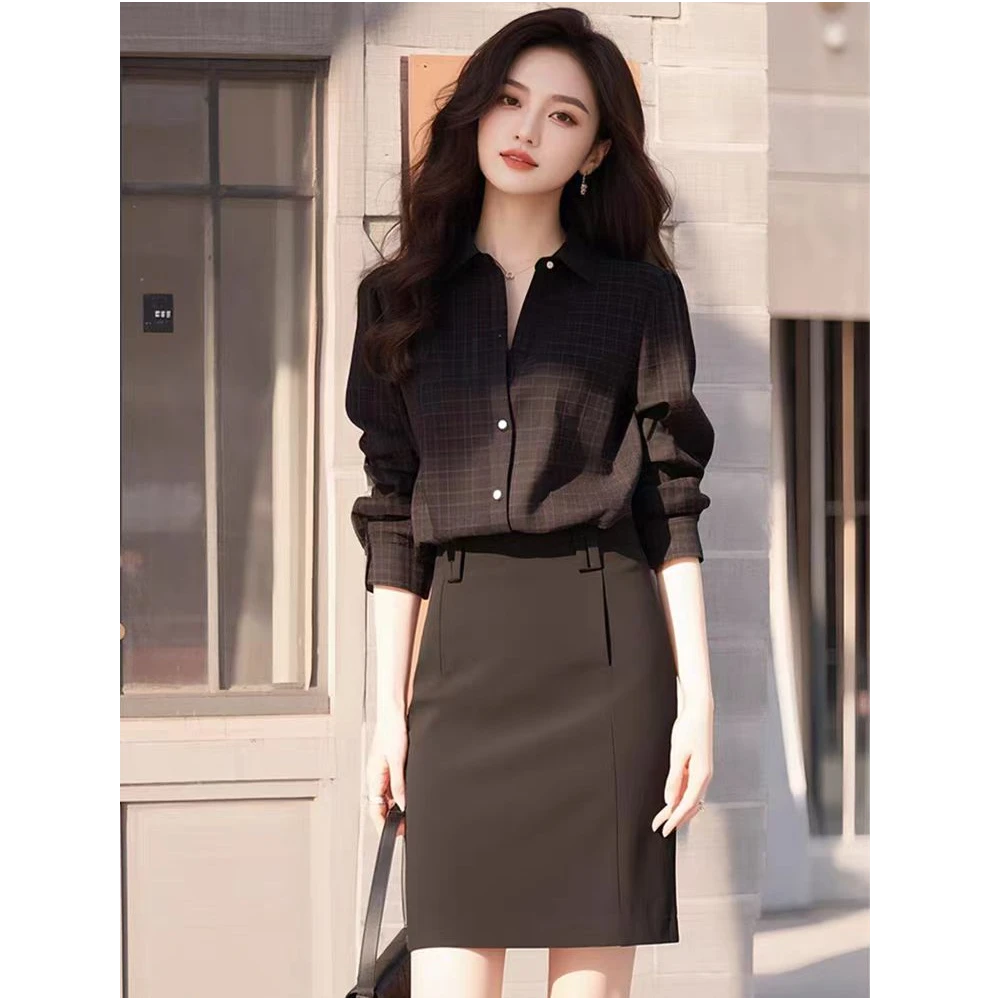 复古格纹长袖衬衫女2025秋季新款宽松休闲气质通勤上衣半身裙套装