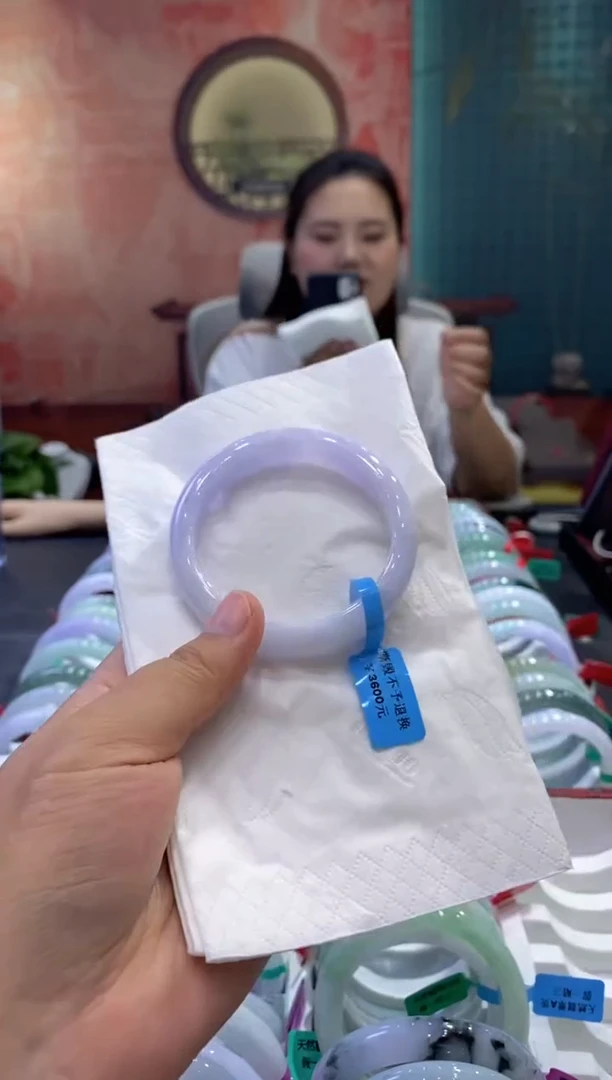 翡翠手镯未镶嵌多人0007925