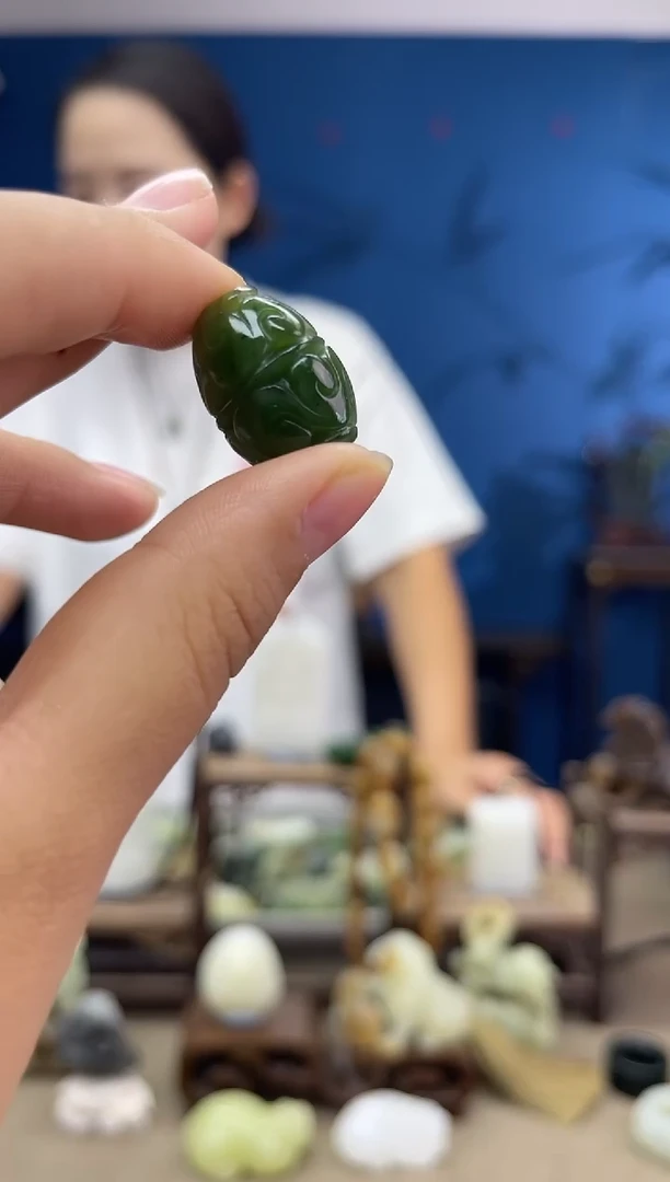 和田玉未镶嵌颈饰杨*1