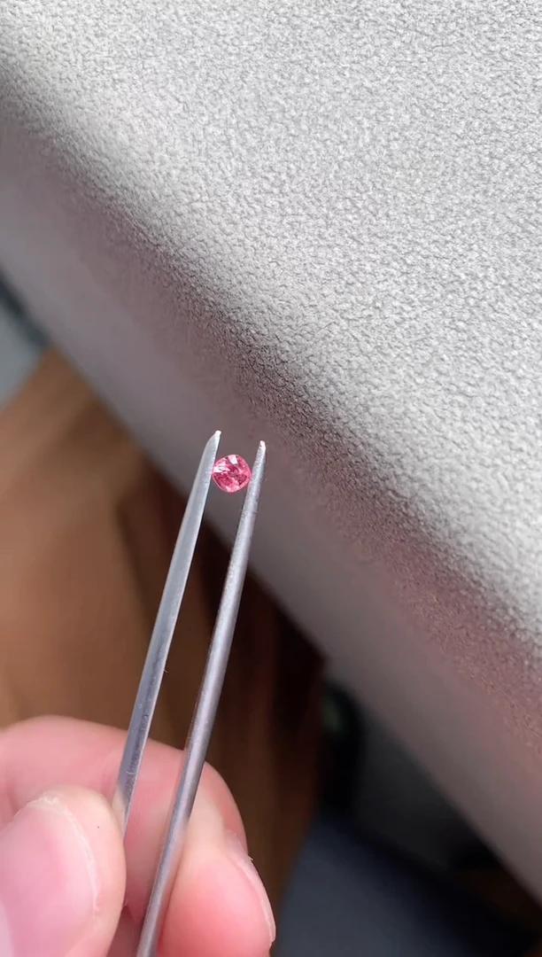 裸石未镶嵌尖晶石裸石