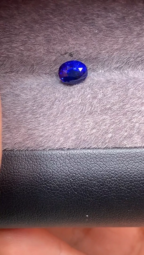 【闪购商品】定制蓝宝石裸石未镶嵌椭圆 蓝宝石 2.00ct