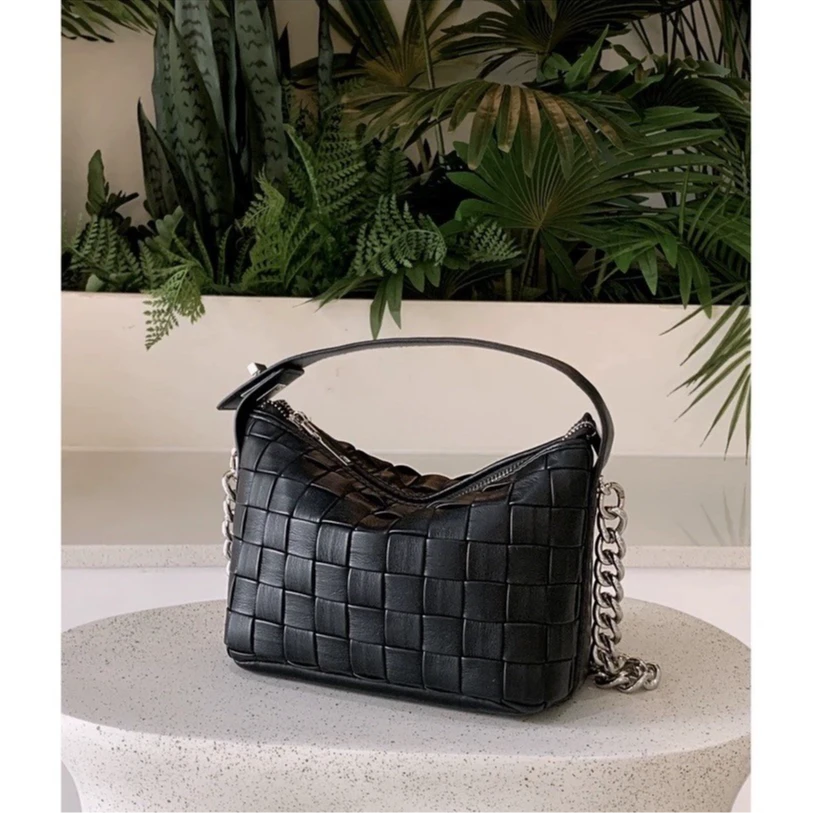 【张丫丫优选】新款小众包时尚百搭女包B1768-黑色