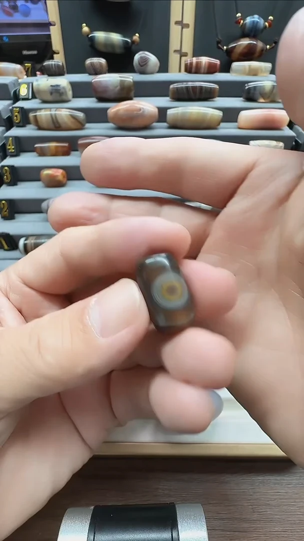 未镶嵌颈饰玛瑙/玉髓玛瑙21*14