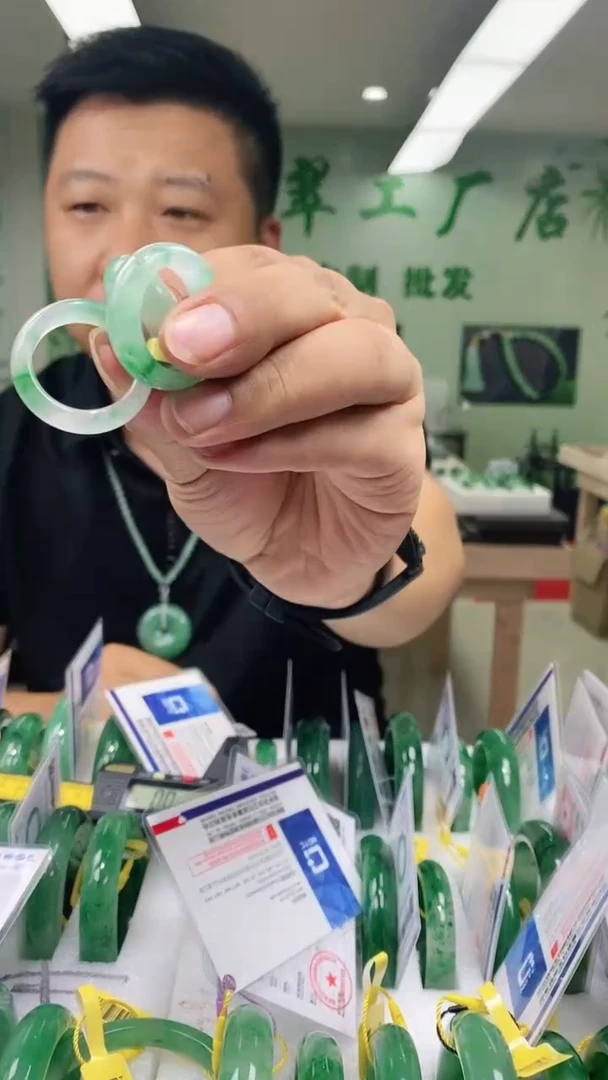 石英质玉未镶嵌戒指戒圈