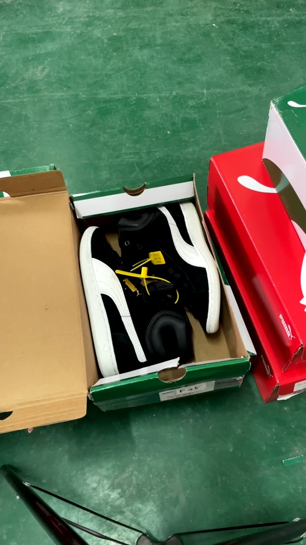 彪马时尚休闲运动鞋36M  P39