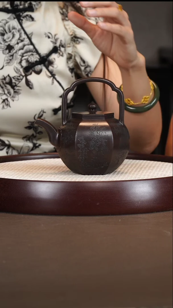 茶壶紫砂徐小阳/紫泥/吴经提梁/400c