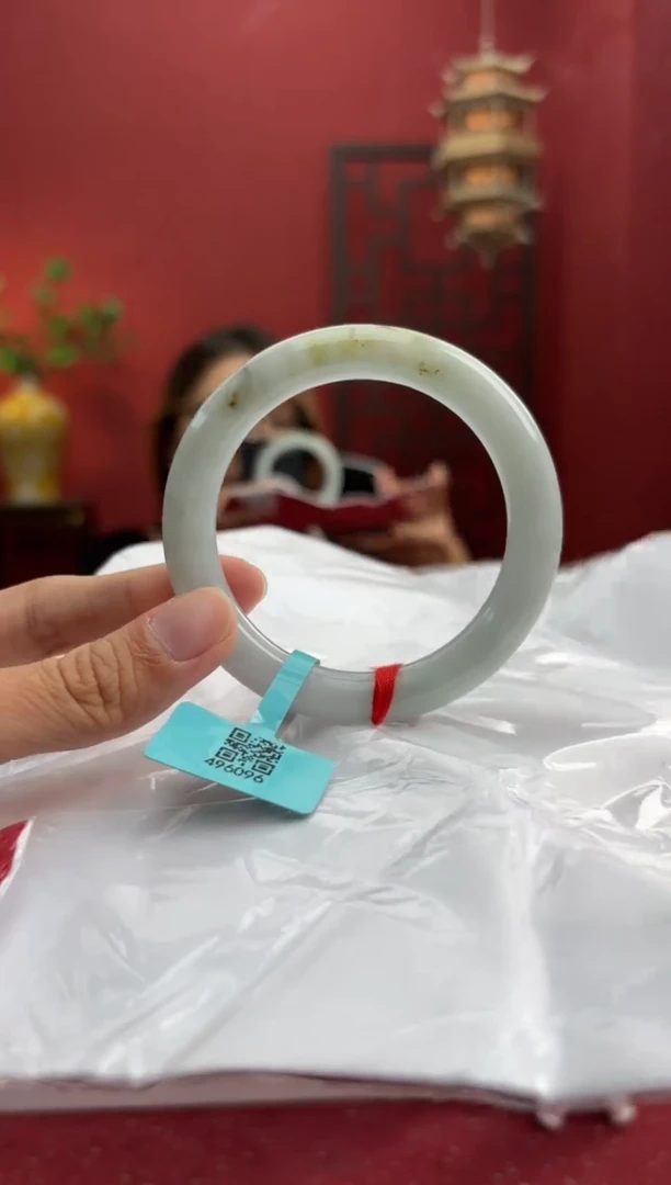 未镶嵌手镯（圆镯）翡翠翡翠手镯7