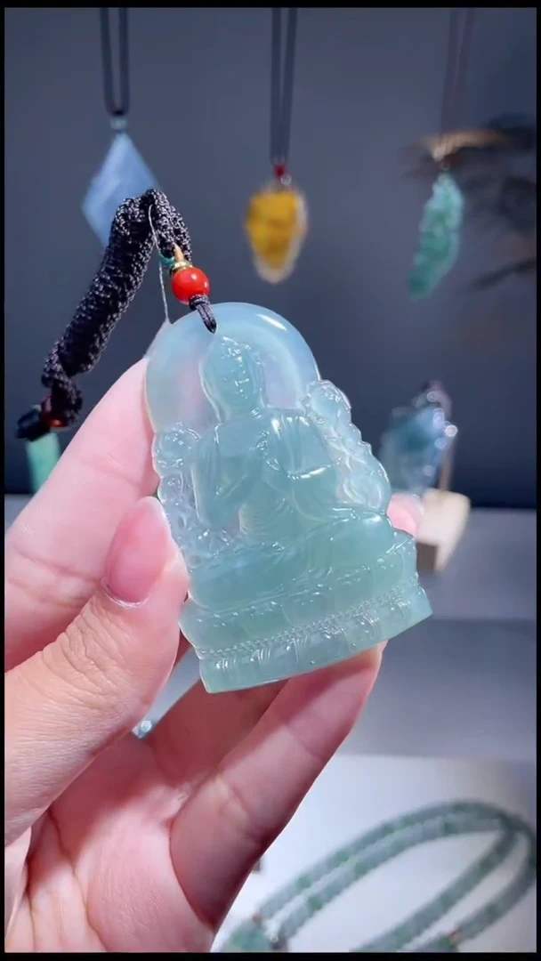 吊坠(不含链)未镶嵌翡翠大日