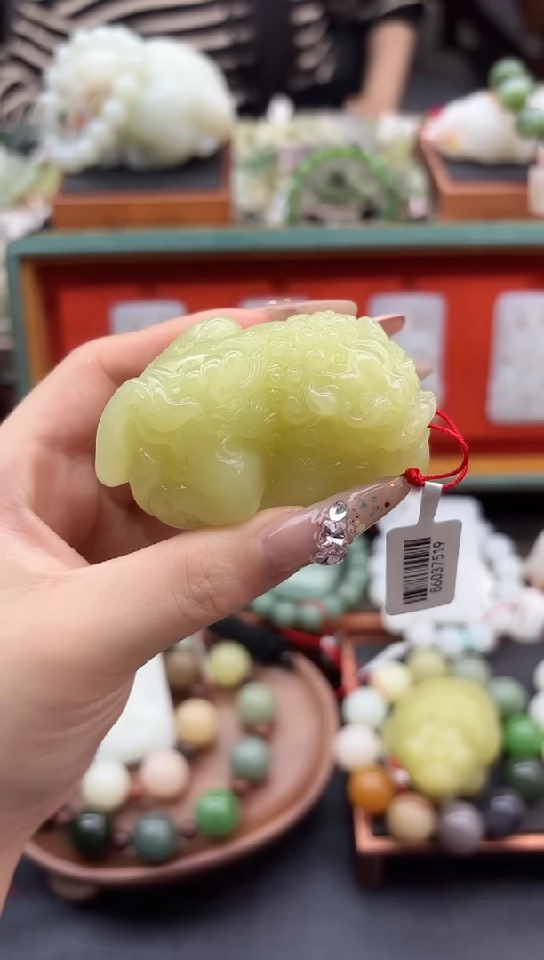 颈饰未镶嵌和田玉董小姐推荐 多样性发货 拍一发一hk