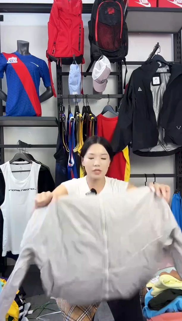 657编码 瑕疵款直播间过款为准 尺码