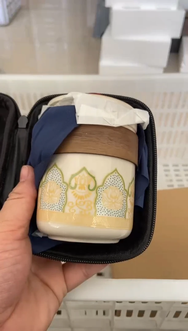 无运费险有瑕疵的摄影的产品有使用过的痕迹有点脏介意勿拍