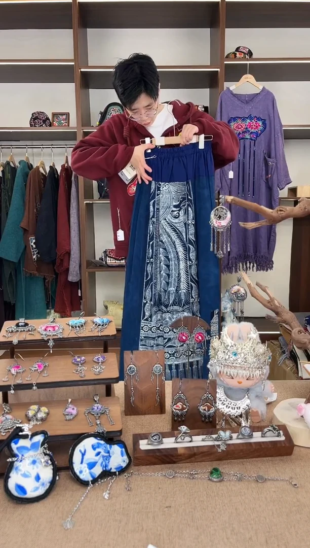 织绣A08黔东南苗族刺绣