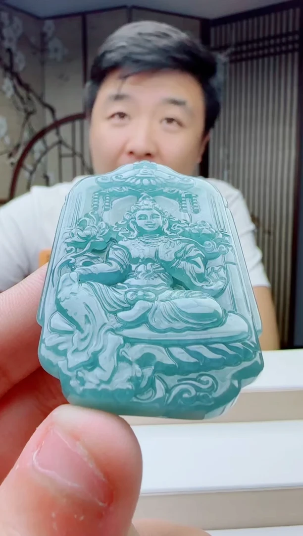 颈饰未镶嵌翡翠多样性发其一