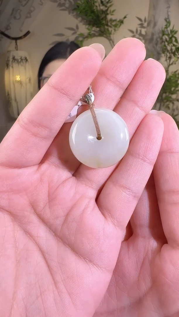 和田玉未镶嵌颈饰扣 多样性发